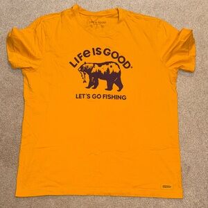Life Is Good Men's Bear Fishing Tee - Mustard